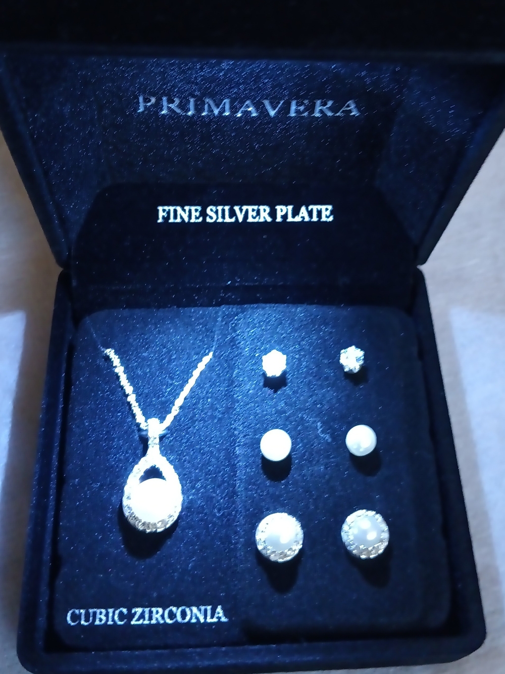 PRIMAVERA FINE SILVER PLATE NECKLACE & STUDS SET
